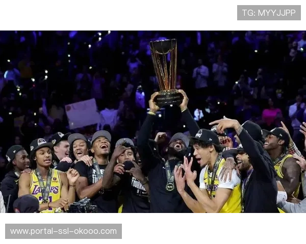 湖人124-104击败独行侠，詹姆斯28+10+12创最老三双纪录